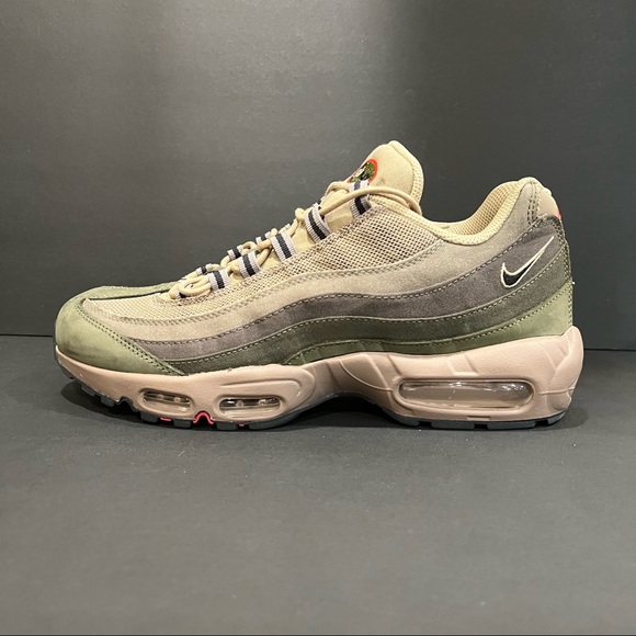 Nike Air Max 95 Matte Olive - Picture 2 of 6